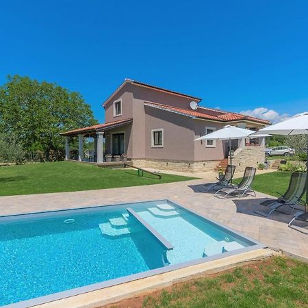 Holiday House Vita Tinjan Kültér fotó